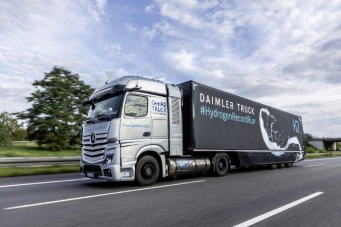 Mercedes-Benz-GenH2-Kamyon-2 Mercedes-Benz GenH2 Kamyon