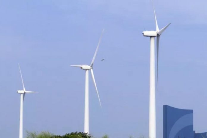 irlnda-2 İrlanda'da rüzgar türbinlerinden elde edilen elektrik rekor kırdı, faturalar yüzde 72 düştü
