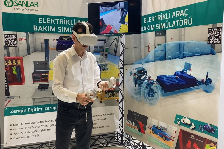 SANLAB, Elektrikli Araç Bakım Simülatörü İle Go Green Türkiye Fuarı’nda İlgi Odağı Oldu
