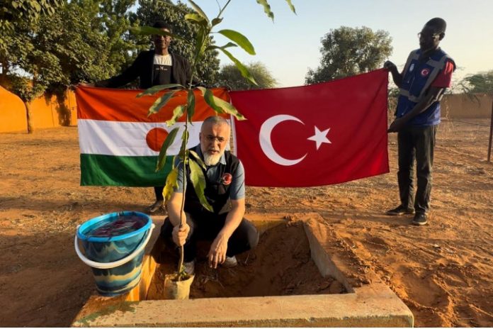 Verein-Tut-Elimi-Derneg-i-2 Verein Tut Elimi Derneği