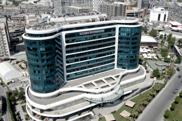 Istinye-Universitesi-2 İstinye Üniversitesi