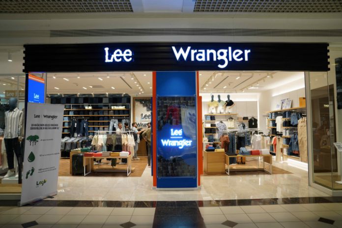 Lee-ve-Wrangler-2