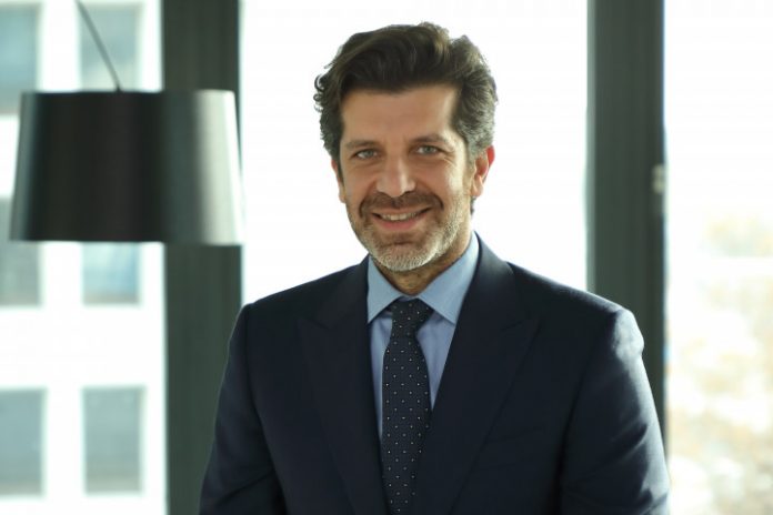 Gokhan-Gumuslu-2 Gökhan Gümüşlü