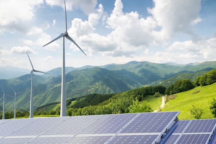 İngiltere’de Yeşil Enerji Yatırımları 24 Milyar Sterline Ulaştı