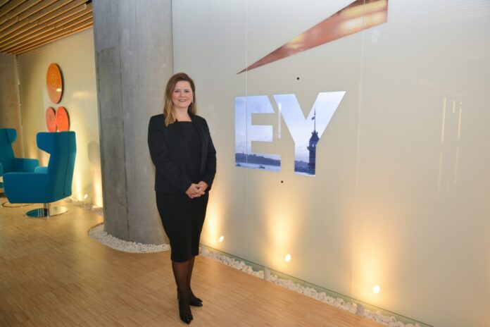 EY_T__rkiye_Strateji_ve_Kurumsal_Finansman_B__l__m_Ba__kan_____zge_G__rsoy_B__y__kav__ar EY Türkiye Strateji ve Kurumsal Finansman Bölüm Başkanı Özge Gürsoy Büyükavşar
