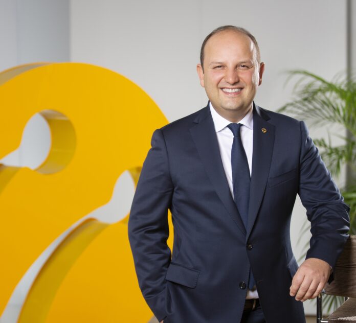 Turkcell Şebeke Teknolojilerinden Sorumlu Genel Müdür Yardımcısı Prof. Dr. Vehbi Çağrı Güngö