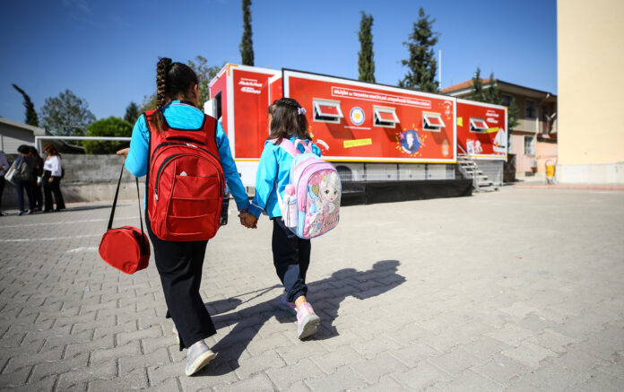 1738820824_MM_TEGV__1_ MediaMarkt Ateşböceği Tırları