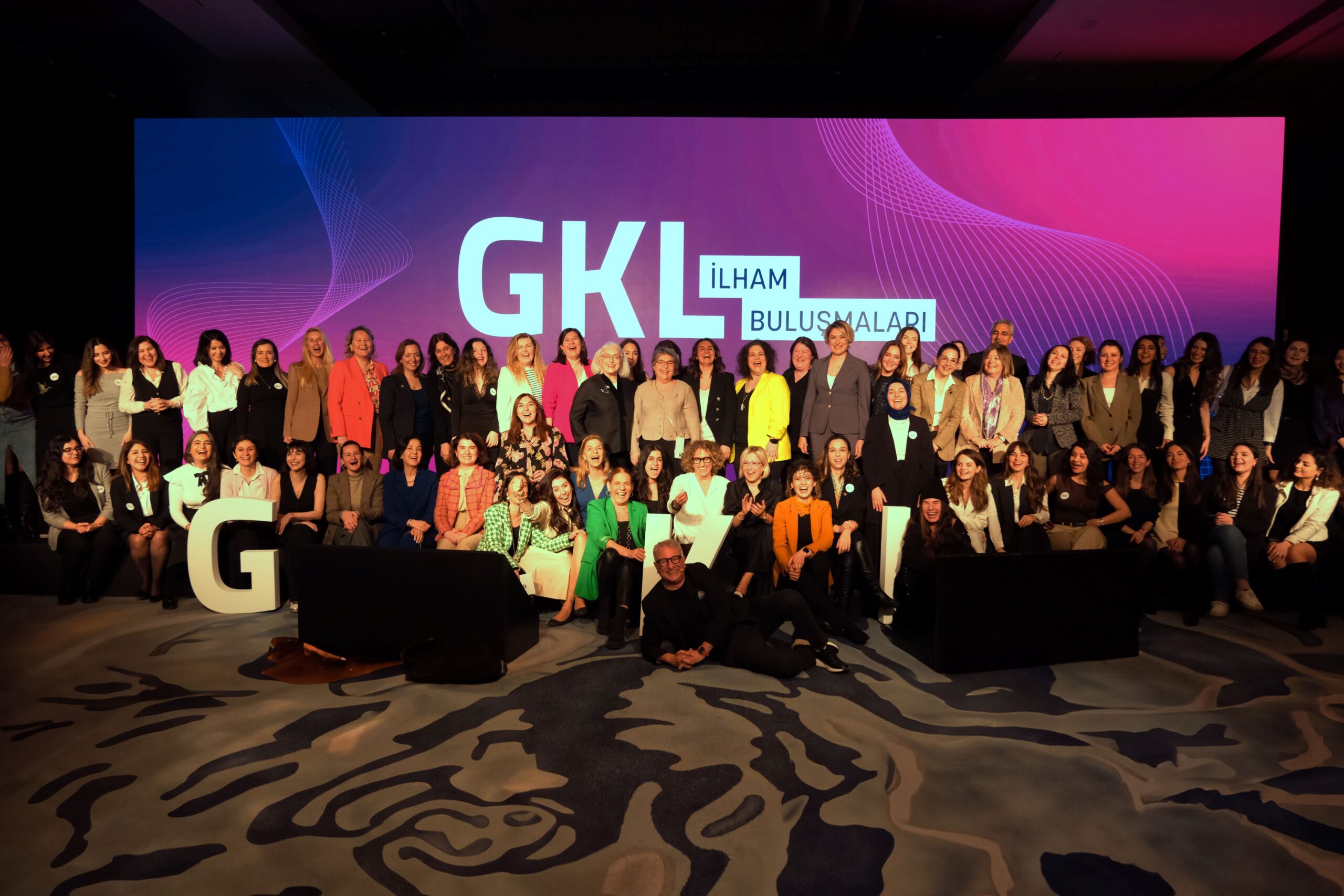 Geleceğin Kadın Liderleri Bir Araya Geliyor