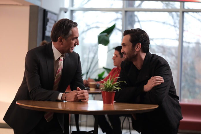 Aras Bulut İynemli ve Cengiz Bozkurt, Vodafone’un dijital mecralara yönelik yeni reklam filminde bir araya geldi. Aras Bulut İynemli ve Cengiz Bozkurt, Vodafone’un dijital mecralara yönelik yeni reklam filminde bir araya geldi.