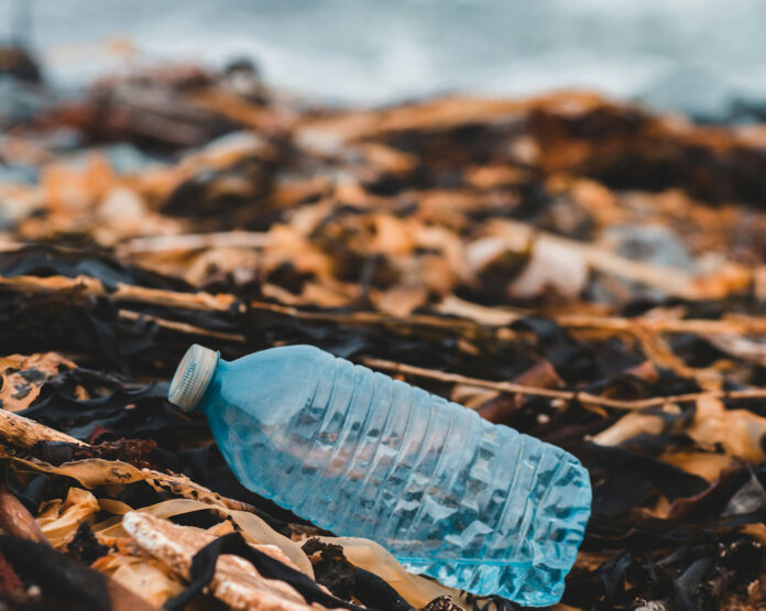 Plastik Atıklar Erik Mclean-Unsplash