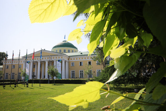 X Невский международный экологичес Tavrichesky Sarayı