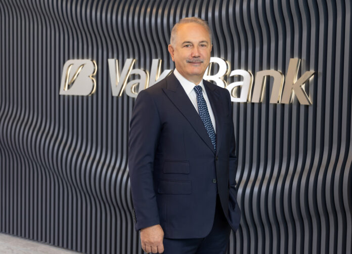 1747115994_Vak__fBank_Genel_M__d__r___Abdi_Serdar___st__nsalih_edited VakıfBank Genel Müdürü Abdi Serdar Üstünsalih