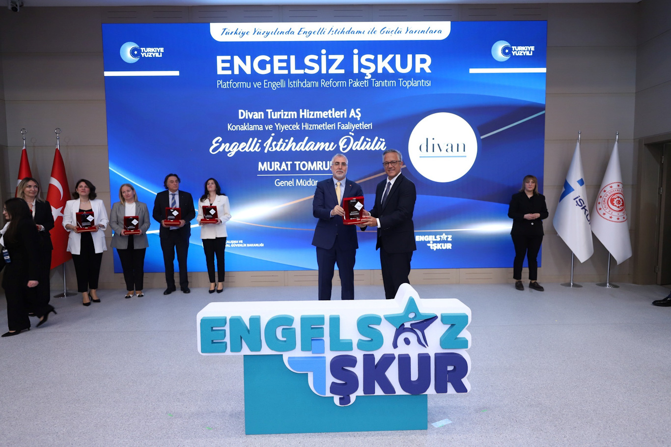 Divan, “Engelsiz İstihdam” Ödülü Aldı