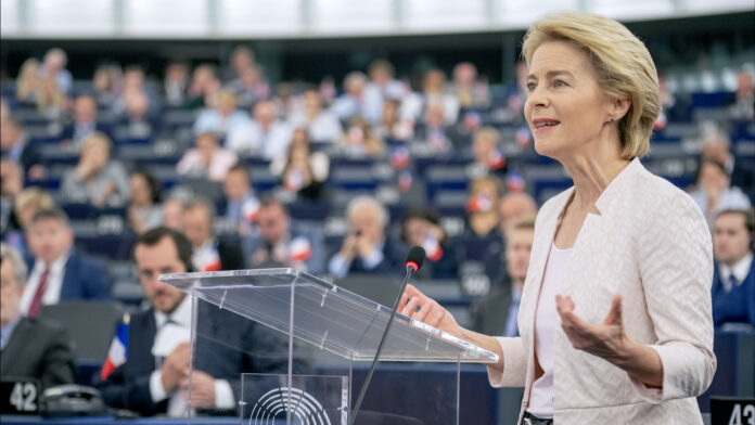 ursula AB Komisyonu Başkanı Ursula von der Leyen
