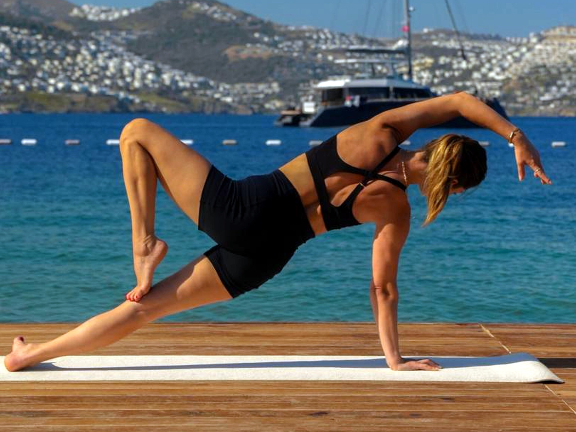 Dünya Yoga Günü’nü Double Tree by Hilton’da Kutlayın!