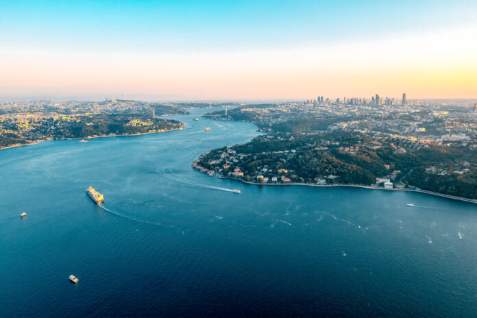 Aerial,View,Of,Istanbul,Bosphorus.,A,Unique,View,Of,Istanbul. İSTANBUL, CDP 2024 YILI A LİSTESİ’NDE