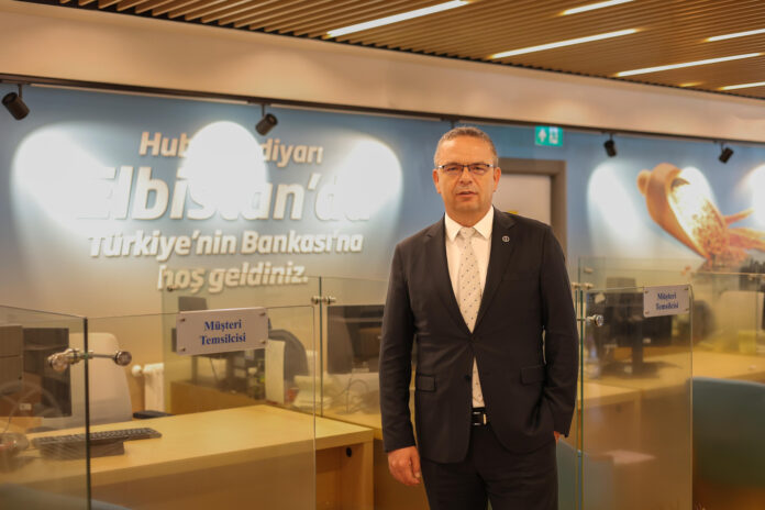 1750765433_IsBank_gorsel_1_Kahramanmaras___Elbistan_Tar__m__I__htisas_S__ube_Ac____l__s_____Sezgin_Y__lmaz_24_Haziran_2025_edited İş Bankası Genel Müdür Yardımcısı Sezgin Yılmaz