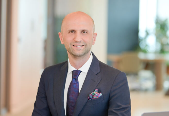 Akbank KOBİ Bankacılığından Sorumlu Genel Müdür Yardımcısı Alper Bektaş
