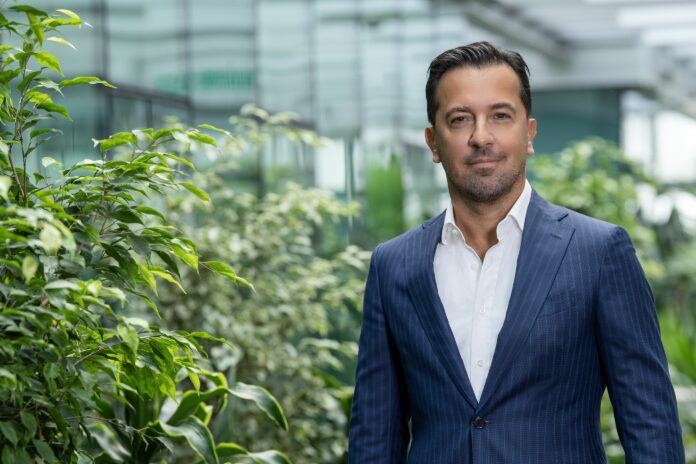 1755500270_Oguz_Ucanlar_CEO Adel Kalemcilik DEO'su Oğuz Uçanlar