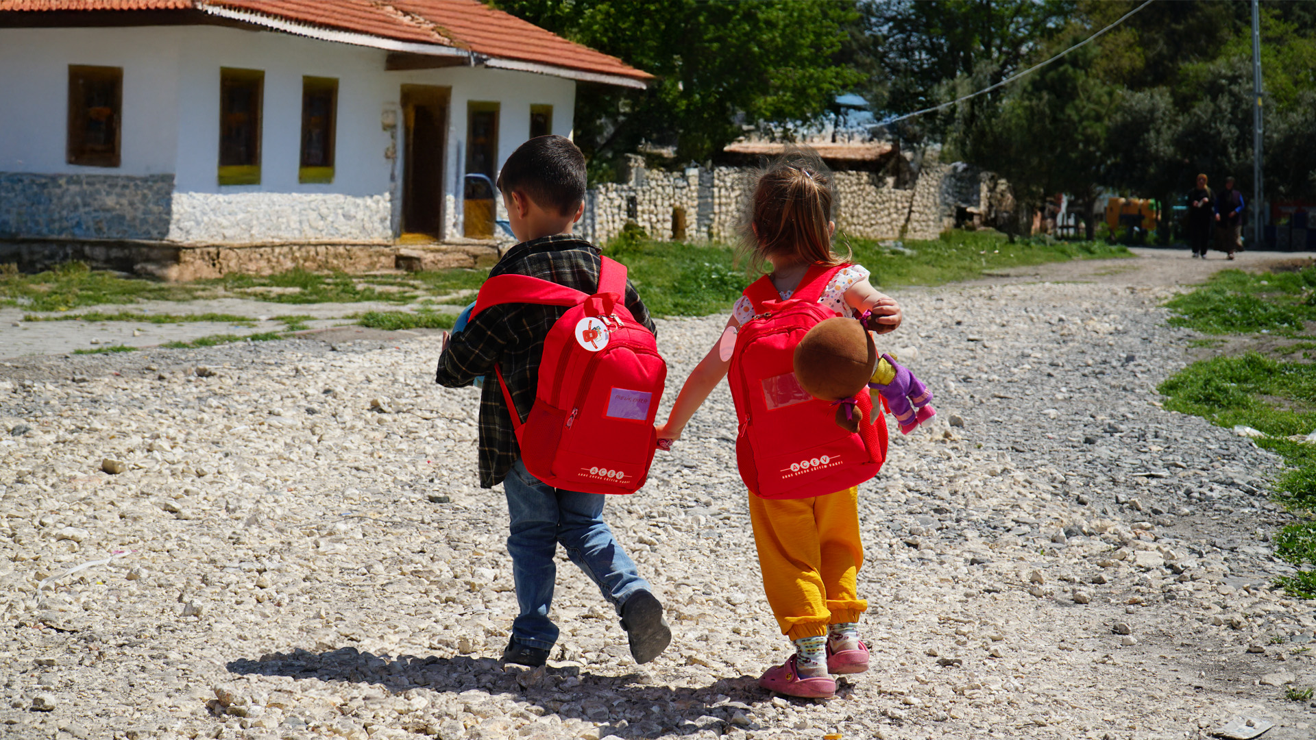 AÇEV’den Çocuklara Okulun İlk Günü Sürprizi!