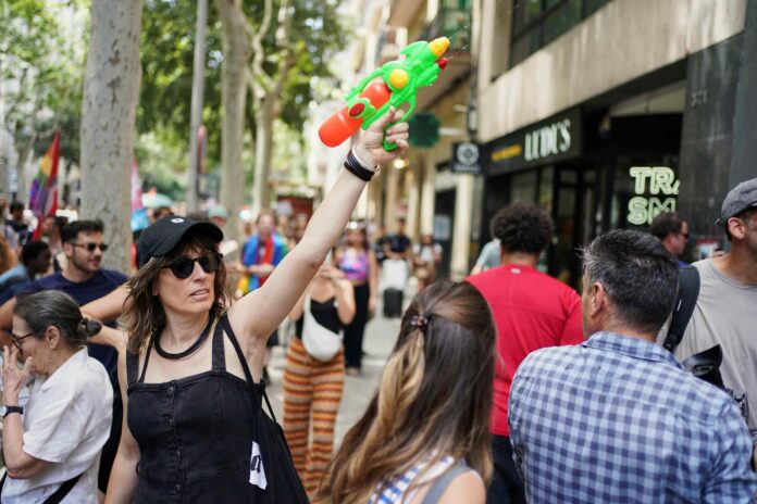 barcelona barcelona - turizm protestoları