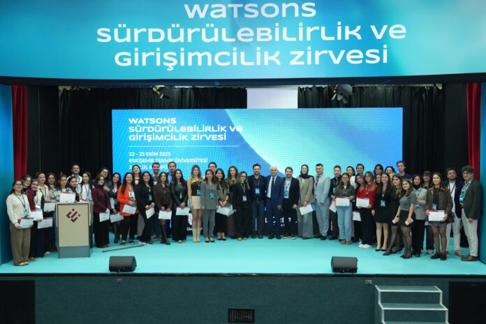 Watsons Surdurulebilirlik ve Girisimcilik Zirvesi (30)-min Geleceğe Yön Verenler Watsons Sürdürülebilirlik ve Girişimcilik Zirvesi'ndeydi