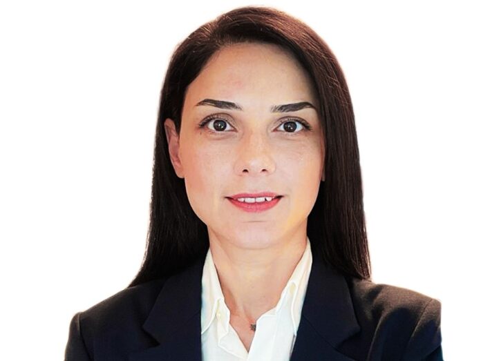 Petek Işık Eyilik