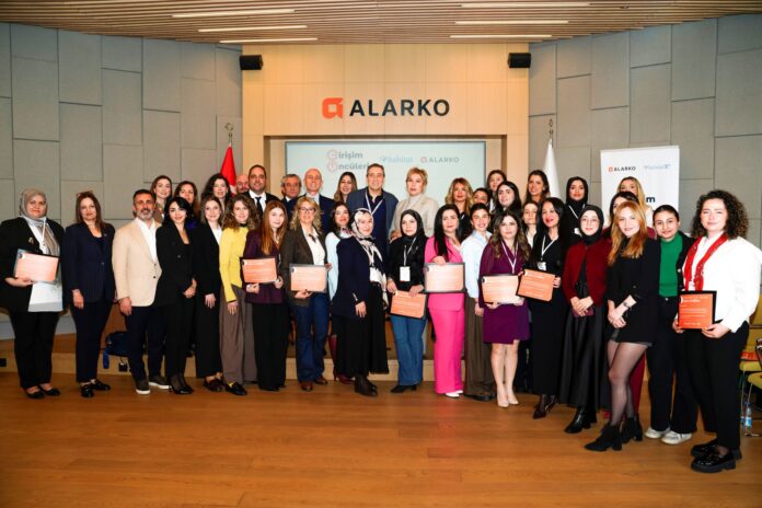 1778568771_Alarko_Y__netim_Kurulu_veGiri__im__nc__leri1 Alarko'nun Habitat Derneği iş birliğiyle yürüttüğü Girişim Öncüleri Programı