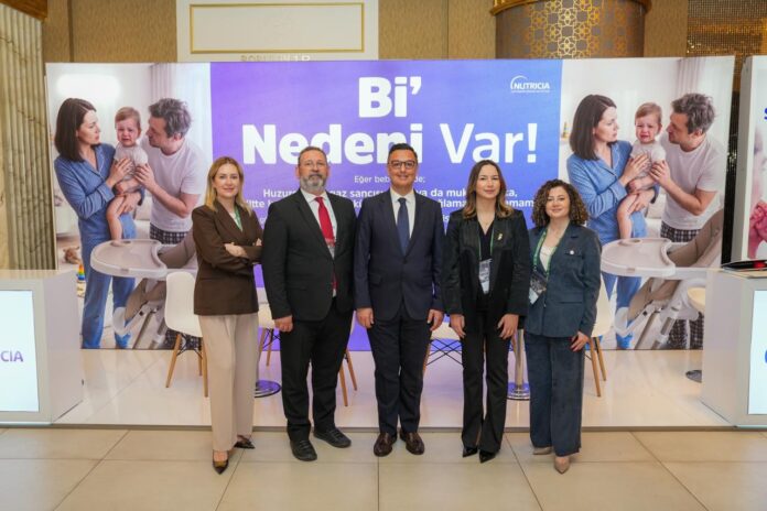 1778830127_Nutricia_T__rkiye_Ekibi Nutricia Türkiye'den Erken Tanıya "Bi' Nedeni Var"
