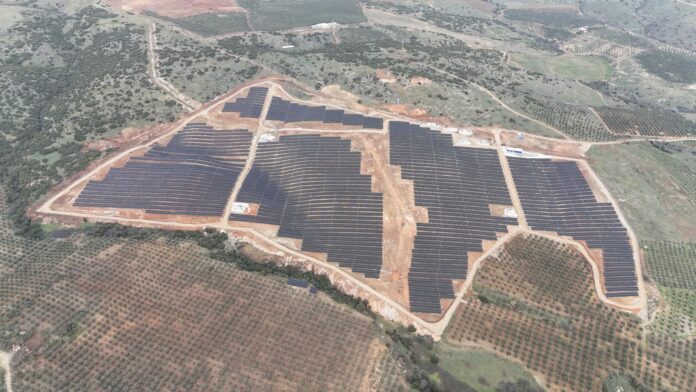 Şişecam-İş Enerji GES